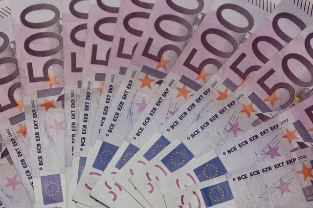 vějíř bankovek – 500 euro